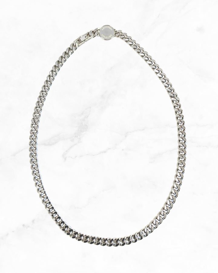 Luna catena  Moles（ルナ・カテナ・モーレス）