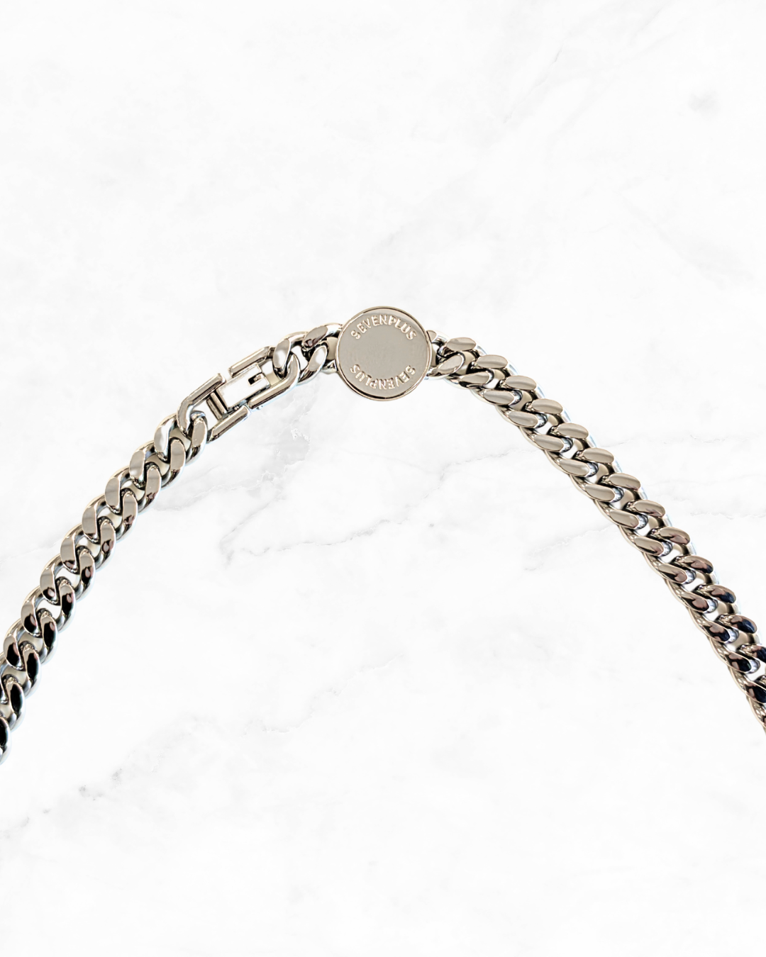 Luna catena  Moles（ルナ・カテナ・モーレス）