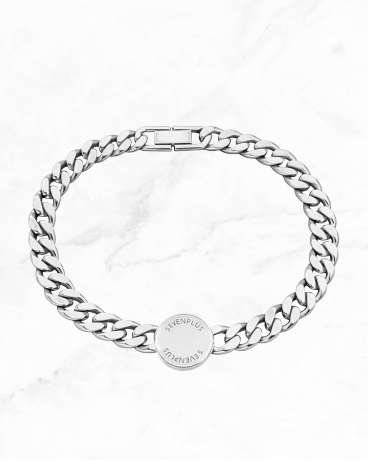 Amilla gans（アミラ・ガンス）