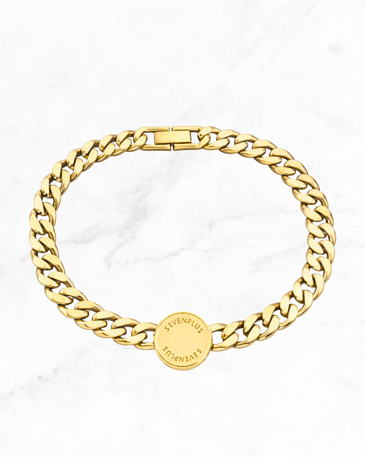 Amilla gans（アミラ・ガンス）